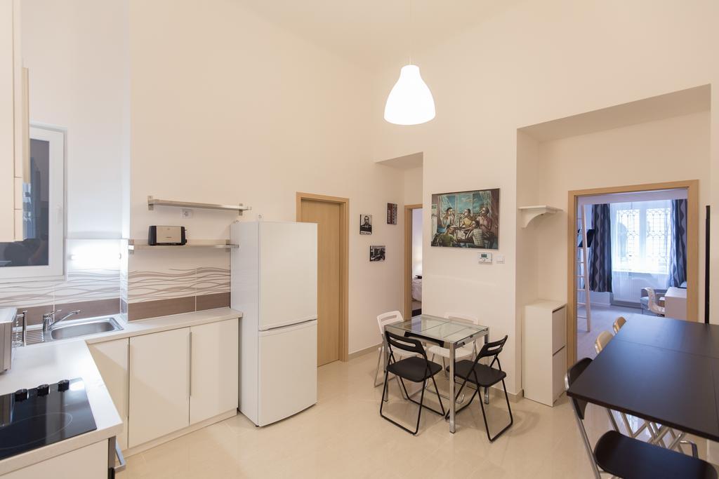 Bpr Oktogon Center Apartment Budapest Exteriör bild