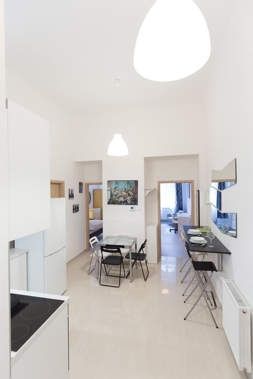 Bpr Oktogon Center Apartment Budapest Exteriör bild